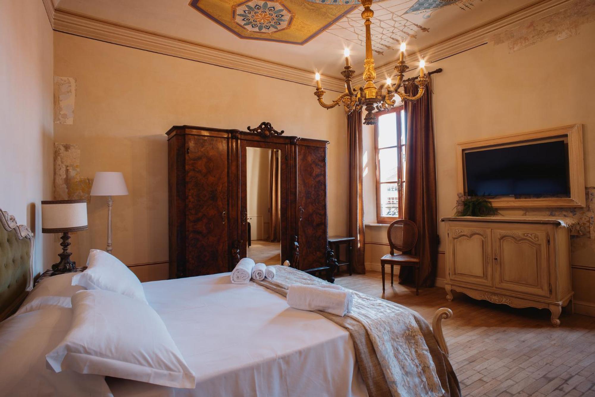 Hotel Oviv Dimora Del Borgo Acquaviva Picena Exterior photo